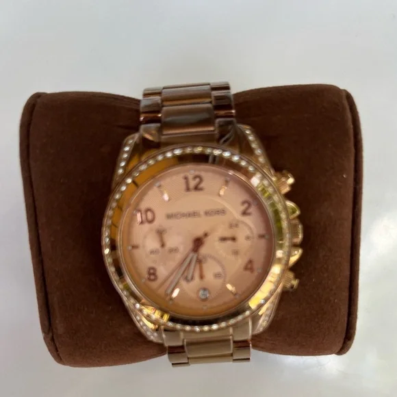 Michael Kors Rose gold watch - Picture 2 of 6